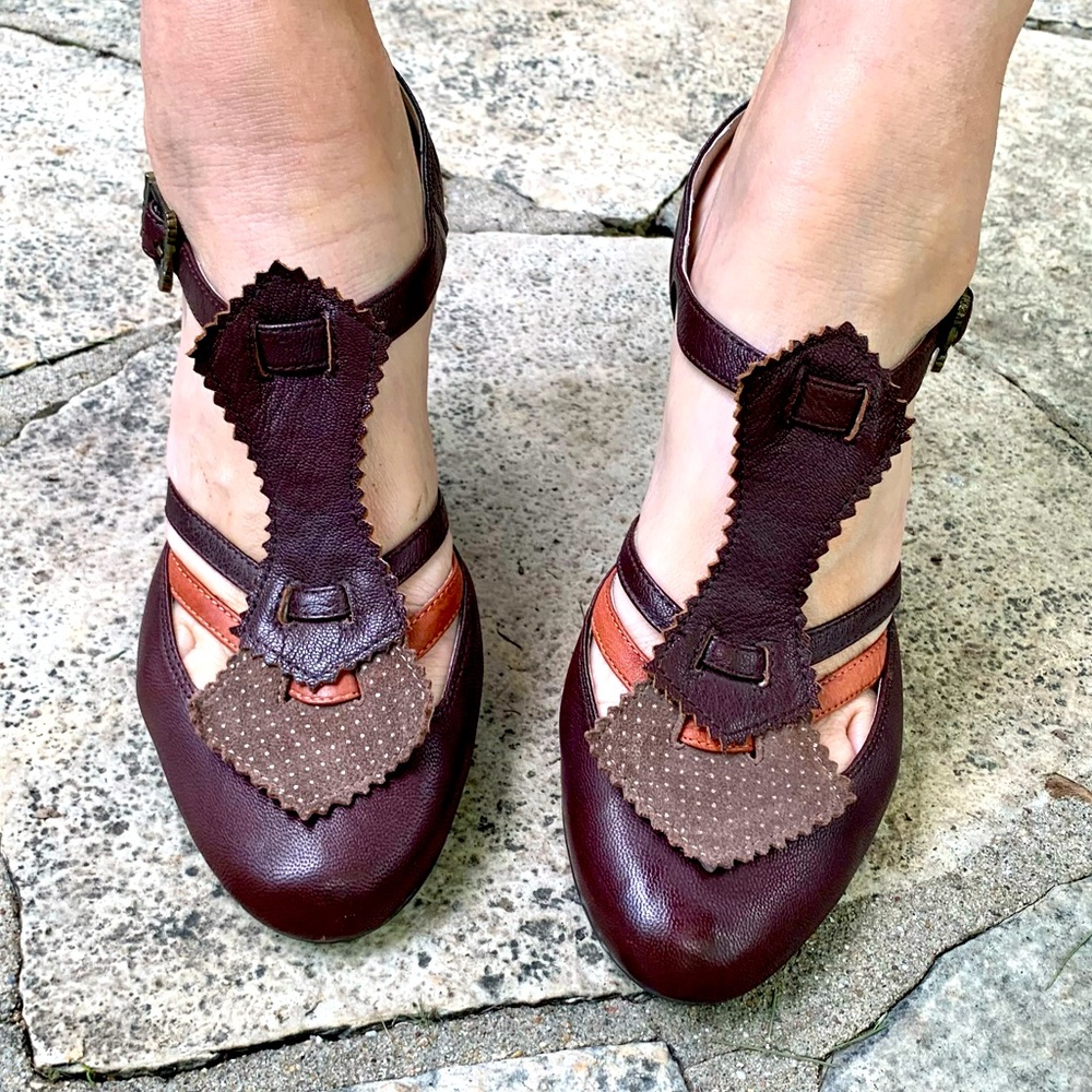 Miss L Fire T strap vintage look heels. Size 40.